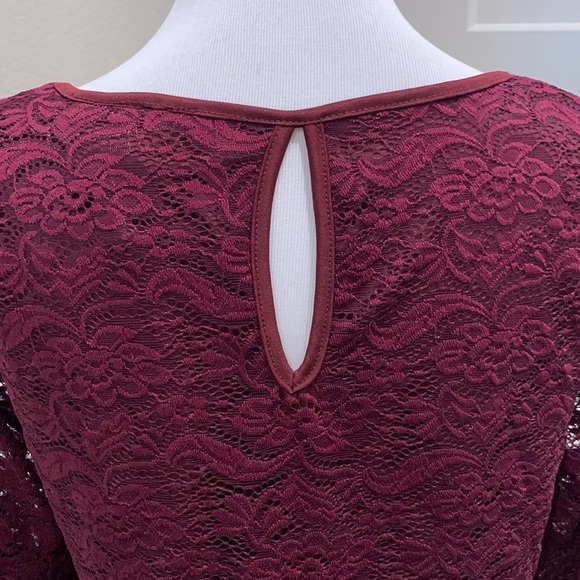 NWT Rue JuJu Lace Bell Sleeve Blouse - Picture 10 of 14